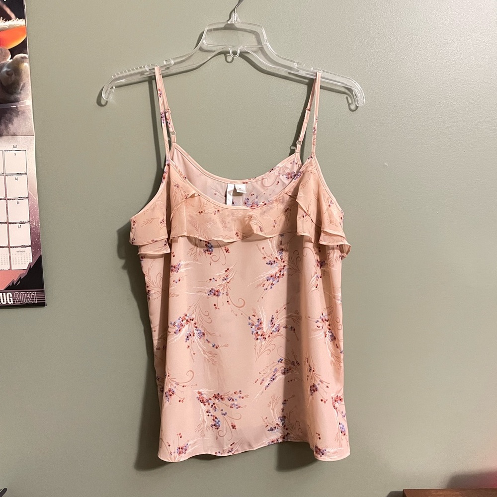 LC Lauren Conrad Medium Floral Ruffle Top